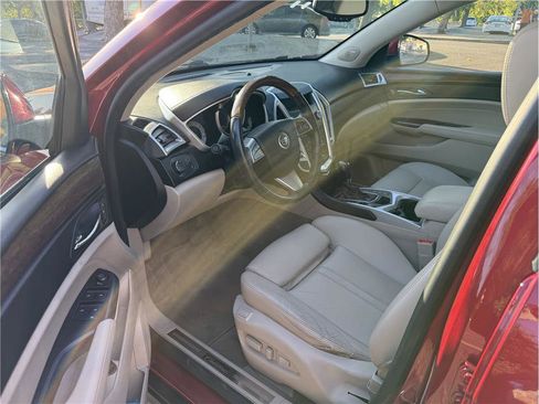 Used 2012 Cadillac SRX Luxury image 10