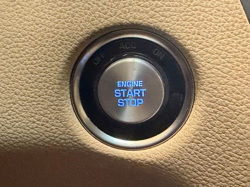 Used 2020 Genesis G80 3.8 RWD image 17