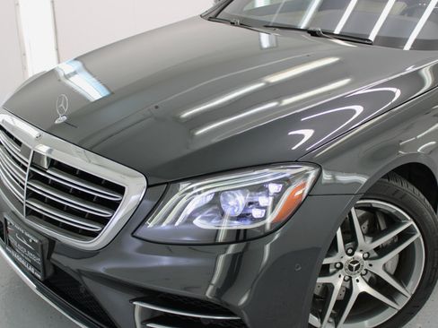 Used 2018 Mercedes-Benz S 560 Sedan image 17
