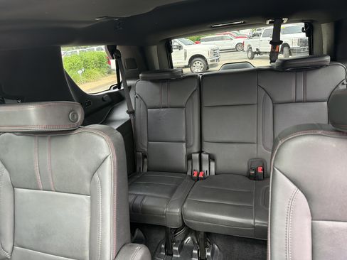 Used 2022 Chevrolet Tahoe RST w/ Luxury Package RWD image 23