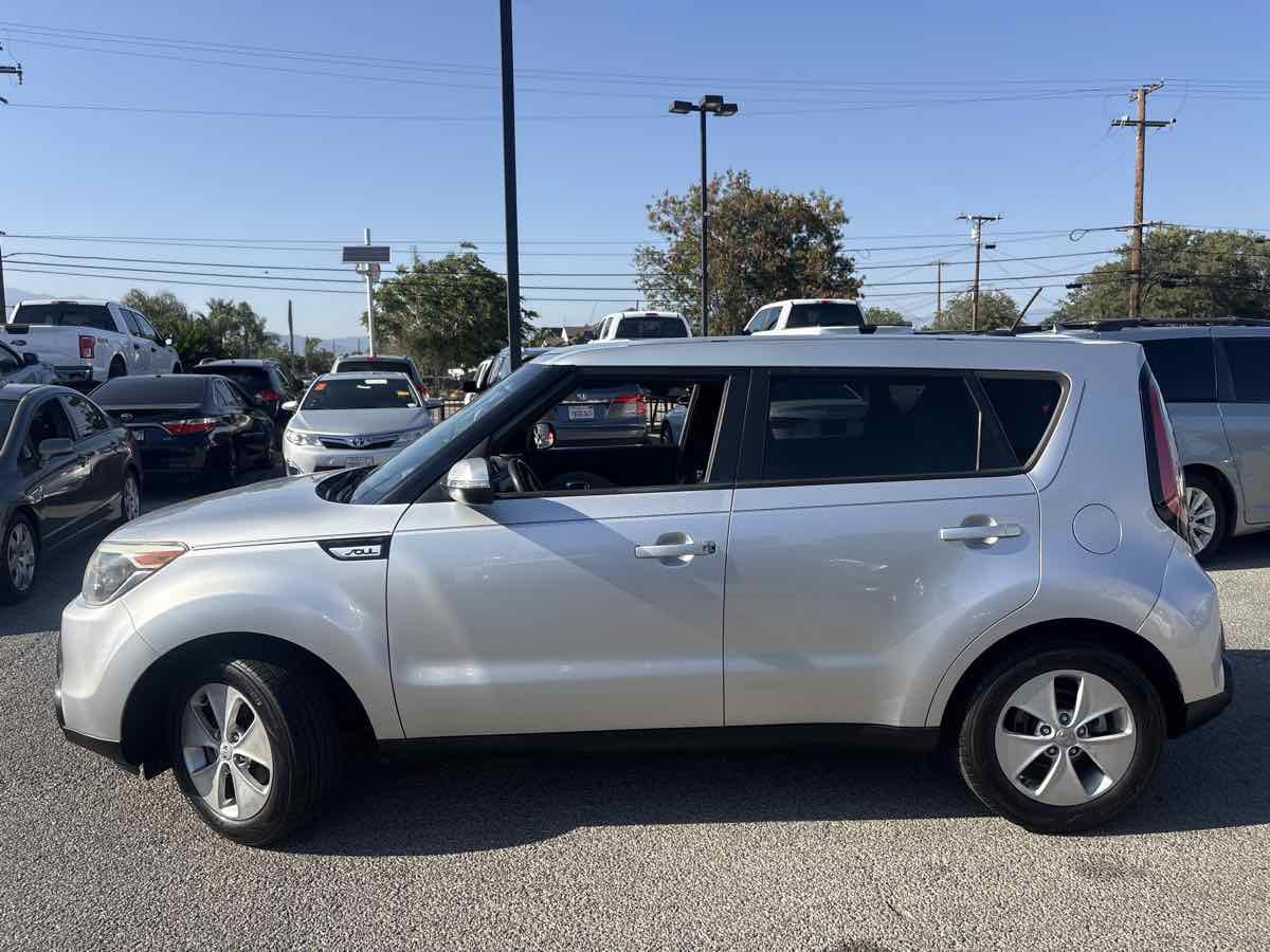 Used 2014 Kia Soul + w/ Eco Package FWD image 2