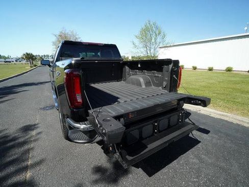 Used 2024 GMC Sierra 1500 SLT w/ SLT Premium Plus Package AWD/4WD image 13