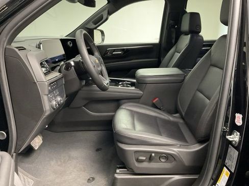 Certified 2025 Chevrolet Tahoe LT image 14