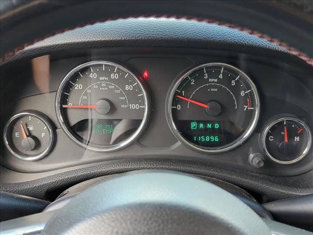 Used 2012 Jeep Wrangler Unlimited Sahara AWD/4WD image 10
