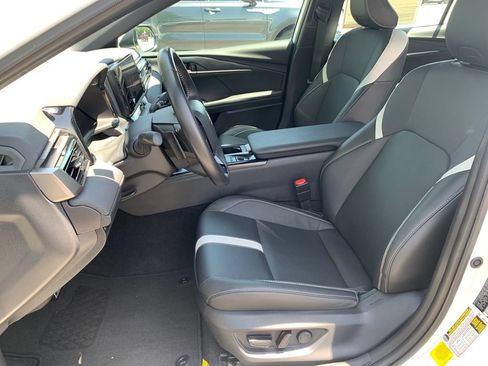 Used 2026 Toyota Camry SE FWD image 21