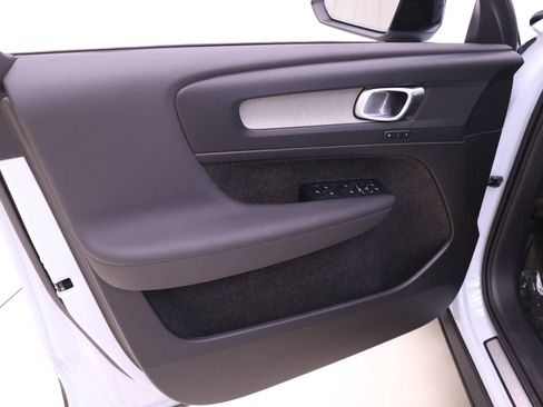 New 2026 Volvo XC40 B5 Plus w/ Protection Package Premier image 14