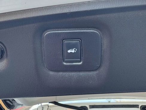 Used 2015 INFINITI QX60 AWD w/ Premium Package image 19