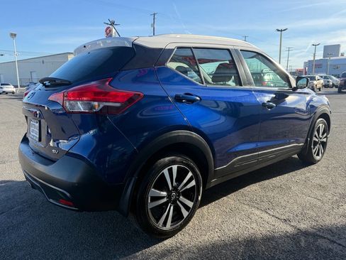 Used 2018 Nissan Kicks SV image 7