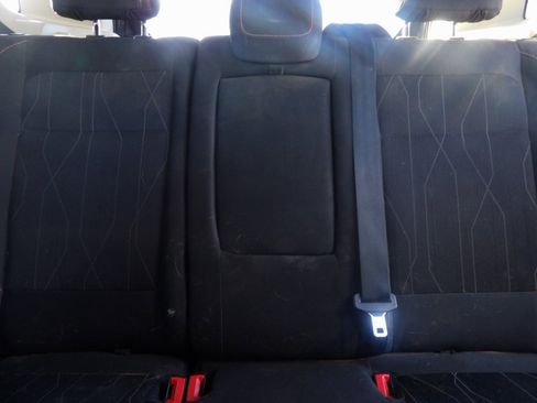 Used 2021 Ford EcoSport SE w/ SE Appearance Package image 15