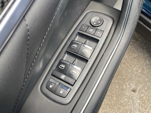 New 2024 Maserati Levante Trofeo image 18