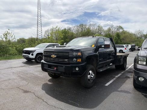 Used 2019 Chevrolet Silverado 3500 LTZ w/ Duramax Plus Package image 4