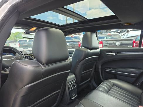 Certified 2023 Chrysler 300 S RWD image 18