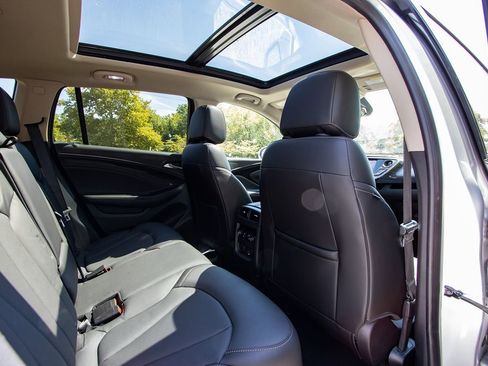 Used 2017 Buick Envision Premium image 24