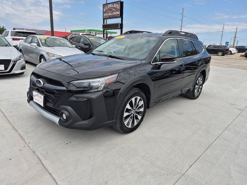 Used 2023 Subaru Outback Limited XT AWD/4WD image 2