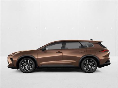 New 2025 Toyota Crown Signia image 2