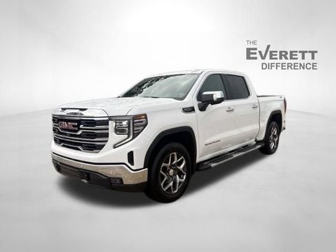 Used 2024 GMC Sierra 1500 SLT w/ SLT Premium Plus Package AWD/4WD image 3