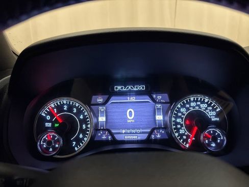 Used 2021 RAM 1500 Big Horn image 15