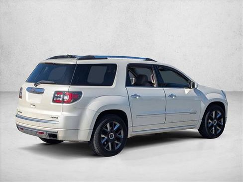 Used 2015 GMC Acadia Denali image 4