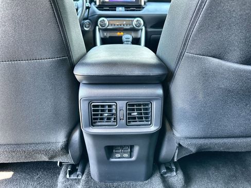 Used 2025 Toyota RAV4 XLE image 21