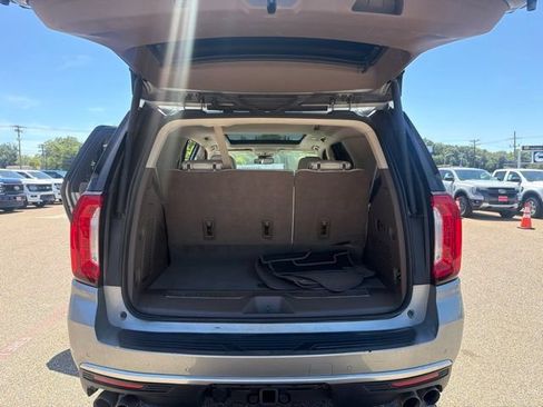 Used 2023 GMC Yukon Denali w/ Max Trailering Package RWD image 12