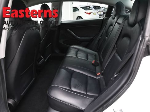 Used 2022 Tesla Model 3 Long Range AWD/4WD image 16