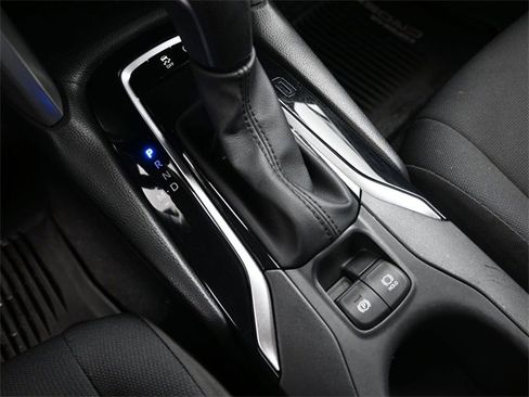 Used 2023 Toyota Corolla Cross LE image 15