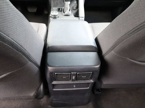 Used 2025 Toyota 4Runner SR5 AWD/4WD image 22