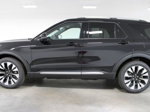 New 2026 Ford Explorer Platinum AWD/4WD image 5