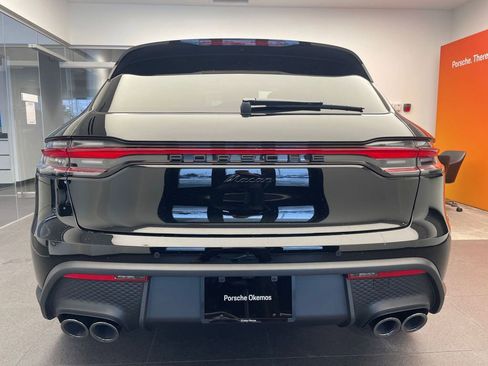 New 2026 Porsche Macan AWD/4WD image 8