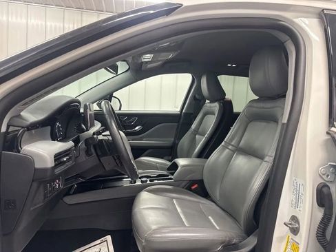 Used 2022 Lincoln Corsair AWD w/ Equipment Group 101A image 7