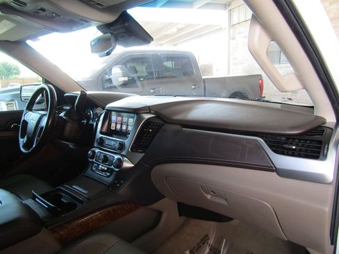 Used 2016 Chevrolet Suburban LTZ AWD/4WD image 12