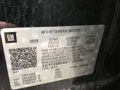 Used 2019 Cadillac XT4 Luxury w/ Cold Weather Package AWD/4WD image 5