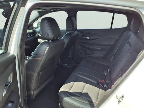 Used 2025 Buick Envista Avenir FWD image 18