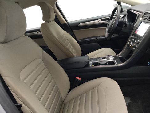 Used 2019 Ford Fusion S FWD image 21