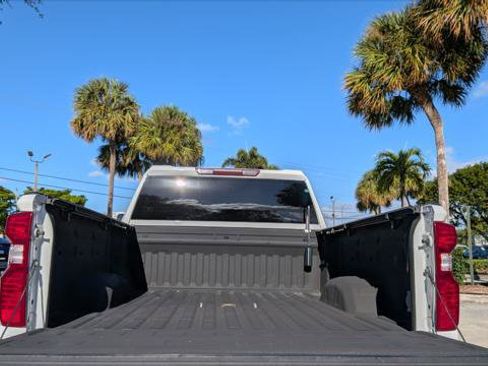 Used 2021 Chevrolet Silverado 2500 W/T w/ WT Convenience Package image 17