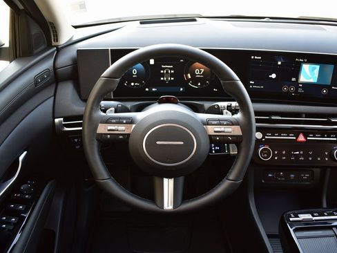 New 2026 Hyundai Tucson Limited image 44