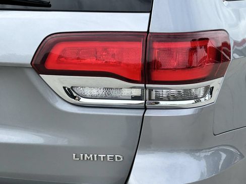 Used 2020 Jeep Grand Cherokee Limited w/ Trailer Tow Group IV AWD/4WD image 8