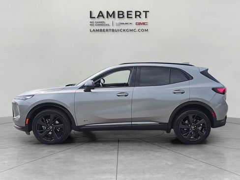 Used 2025 Buick Envision Sport Touring AWD/4WD image 2