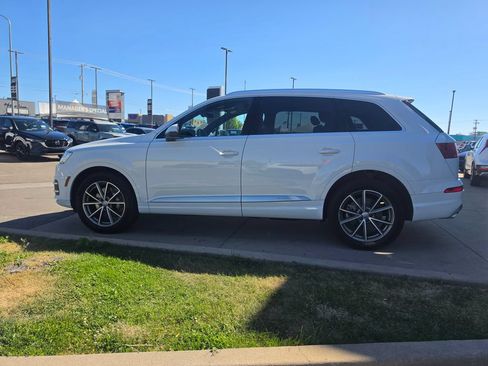 Used 2018 Audi Q7 3.0T Premium Plus w/ Premium Plus Package AWD/4WD image 8