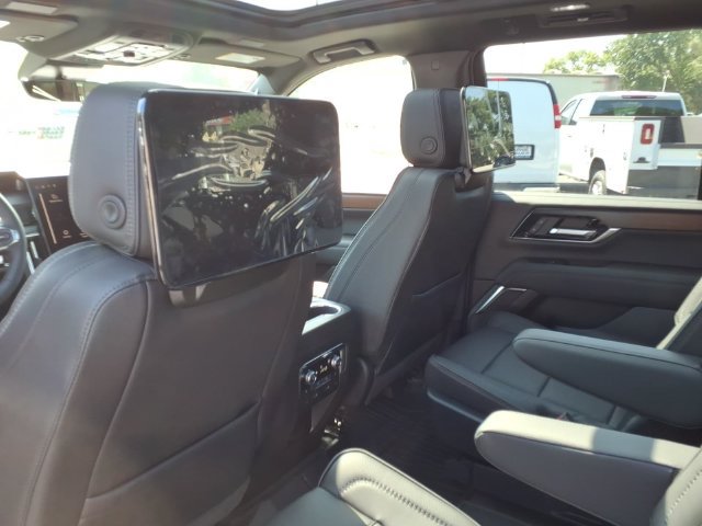 New 2026 GMC Yukon Denali w/ Advanced Technology Package AWD/4WD image 28