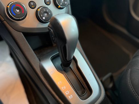 Used 2018 Chevrolet Sonic LT w/ Convenience Package image 22