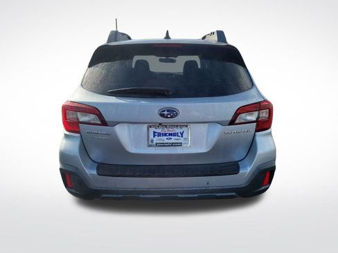 Used 2019 Subaru Outback 2.5i Premium image 9
