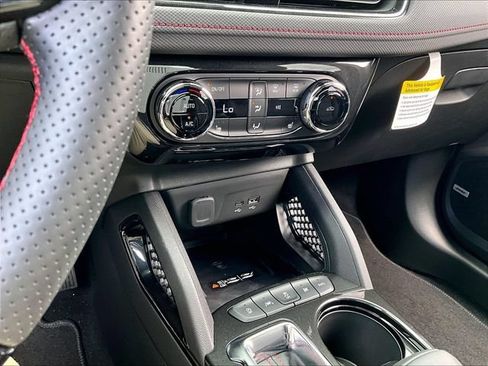 New 2026 Chevrolet TrailBlazer RS w/ Convenience Package AWD/4WD image 24