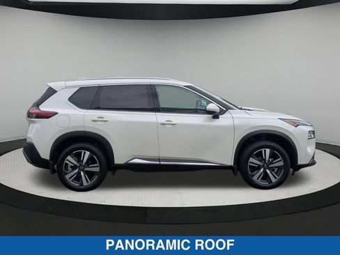 Used 2023 Nissan Rogue SL AWD/4WD image 2