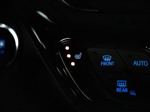 Used 2019 Toyota C-HR Limited FWD image 20