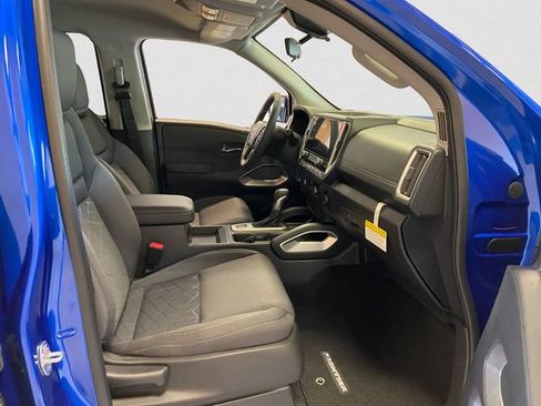 New 2026 Nissan Frontier SV w/ SV Convenience Package AWD/4WD image 16