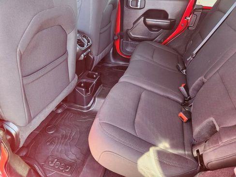 Used 2021 Jeep Wrangler Unlimited Willys image 15