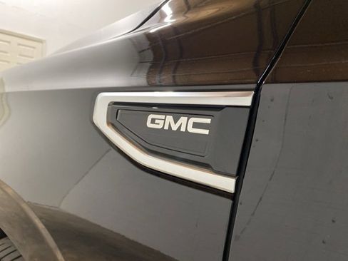 Used 2023 GMC Yukon XL Denali image 99