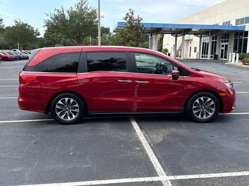 Certified 2023 Honda Odyssey EX-L image 2