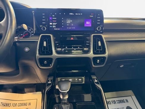 Certified 2022 Kia Sorento SX AWD/4WD image 22